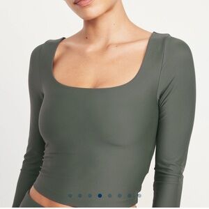 Workout Top Long Sleeve Built in Sports Bra